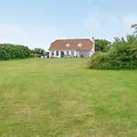 Sissela - 5m From The Sea By Interhome *